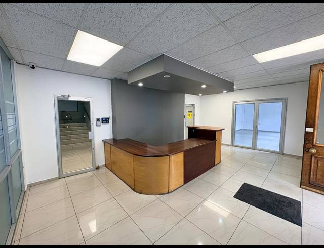 750M² OFFICE TO LET IN RANDJESPARK